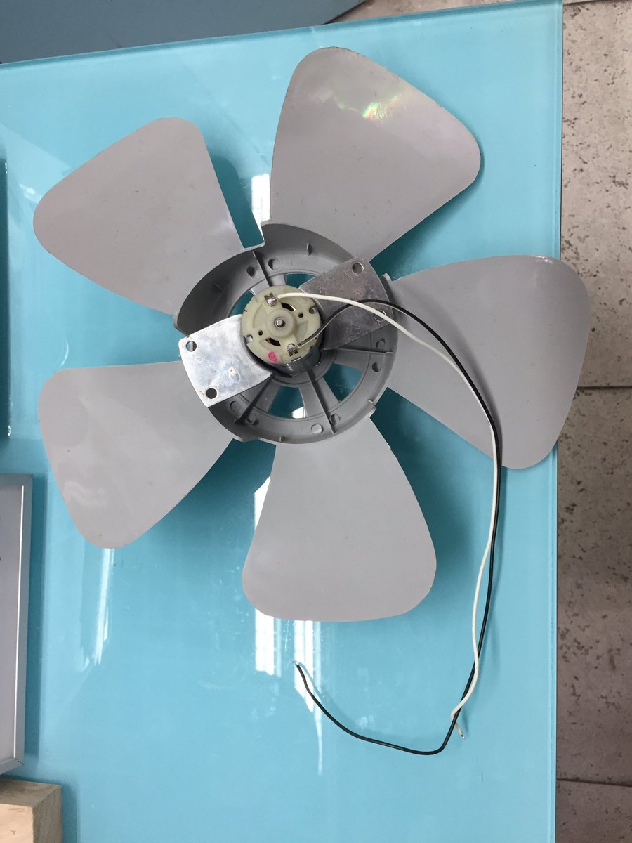 williamwei001's tweet photo. Another teardown of 12v dc fan. #Solargo https://t.co/6weuPbClfa