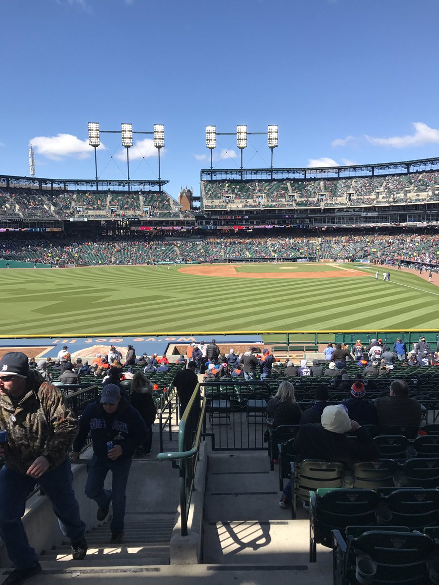 DucksOnThePod's tweet photo. *Deep inhale*
*Hold breath for 3 seconds*
*Long, slow exhale*
#Home #OpeningDayDetroit https://t.co/esfIGKm41n