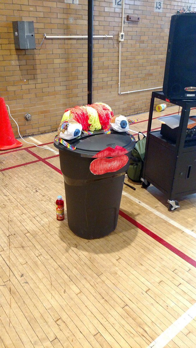 instituteofplay's tweet photo. The mascot of this year's Garbage Games @Q2L_NYC #Students as #GameDesigners https://t.co/3ZCO9VnKzI