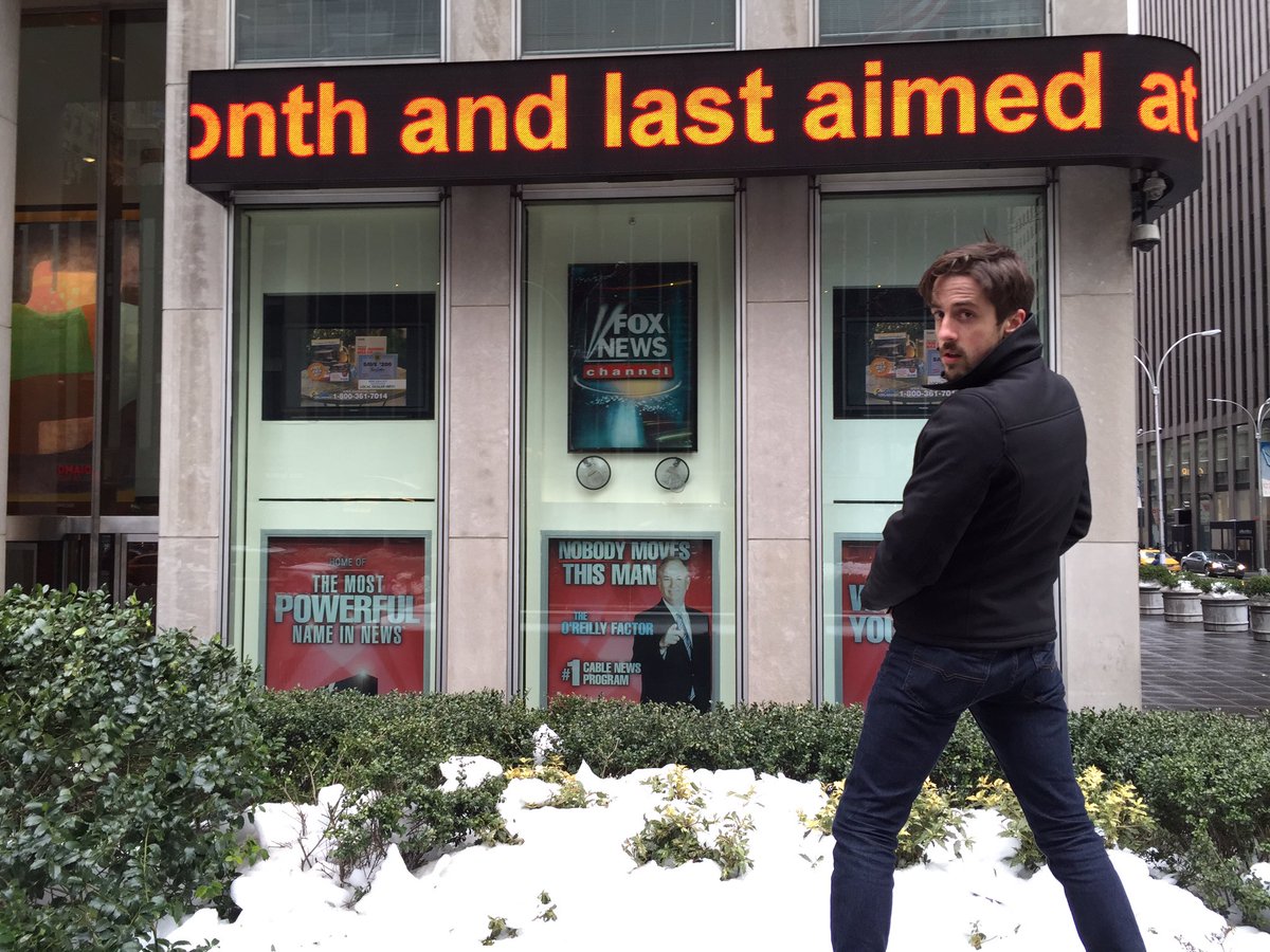 jamesdotgames's tweet photo. Oh really, O'Reilly?
#ohreallyoreilly
#youjustgotwizzied
@LateNightSeth @TeamCoco @LastWeekTonight https://t.co/O6qbdV6Hna