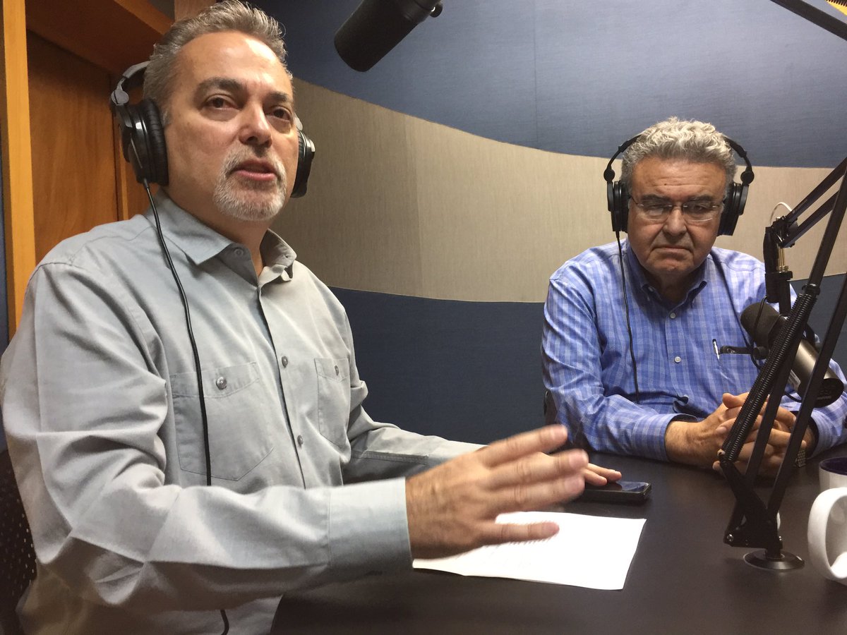 RevistaCorreo's tweet image. Radio: Alejandro Soria y Fernando López de #MUBAS al aire en @azul83radio con arte y cultura