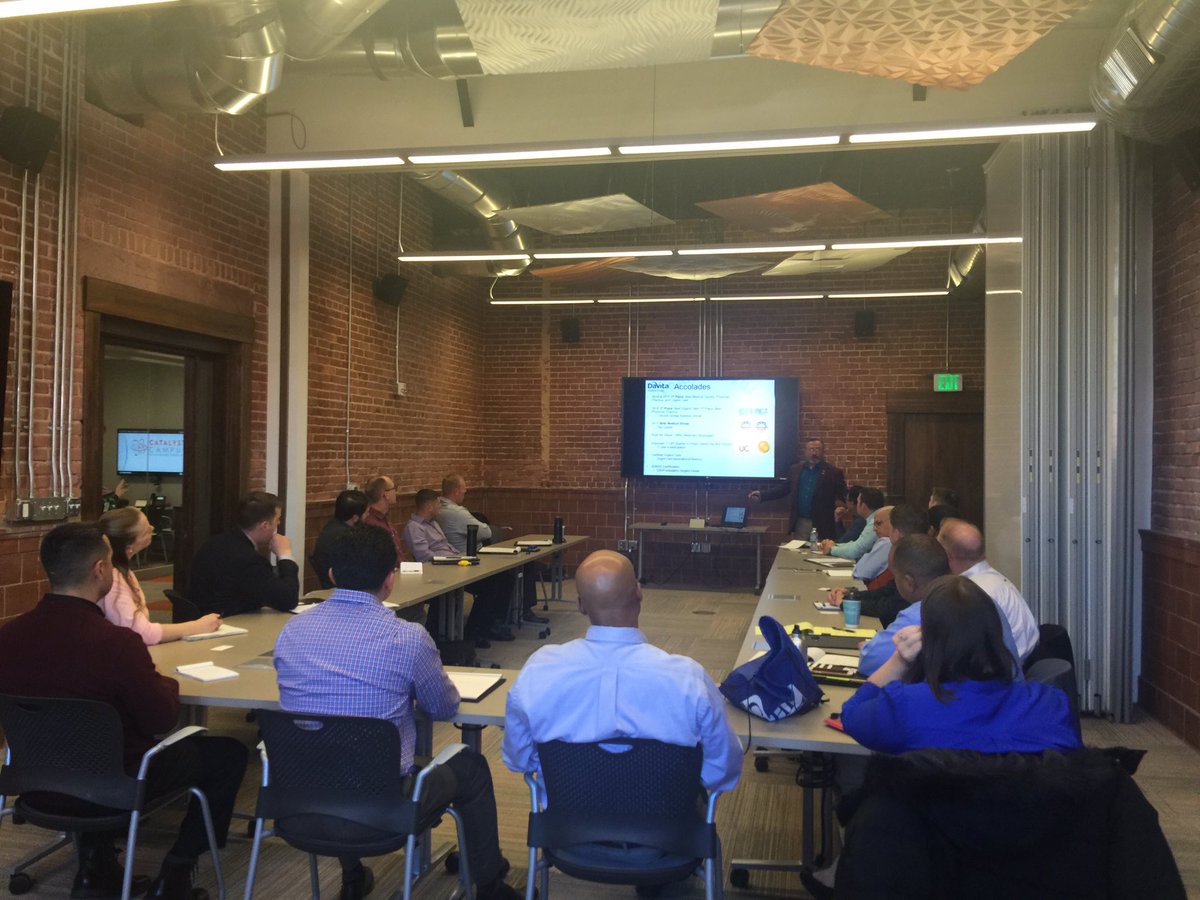 RimtechStar's tweet photo. @hiringourheroes @DaVitaCareers present #veteran employment options to support their organization during this spring '17 fellowship https://t.co/zIpp9w29Ij