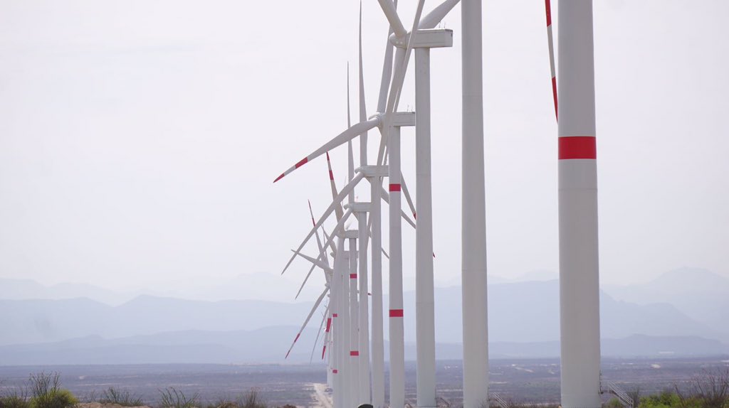 rubenmoreiravdz's tweet photo. En #Coahuila @EPN entregó el #ParqueEólico más grande de #México #EólicaCoahuila #EnergíasRenovables @gobmx @GobDeCoahuila https://t.co/oTEMAeGlkY