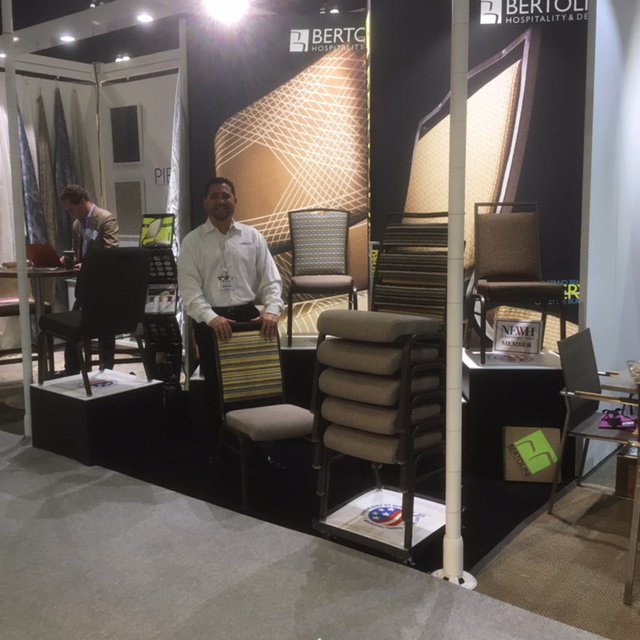 BertoliniHD's tweet photo. What a great show!!! Wrapped up BD West Los Angeles! https://t.co/X9BuKOSZhi https://t.co/l5q8tBJrrW