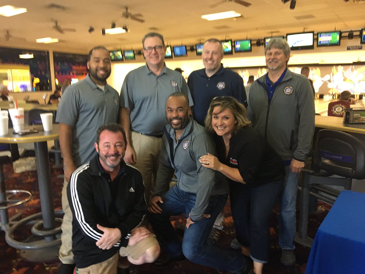 JeaneneKiesling's tweet photo. What a great event for officer Tom Wagstaff and Det GL Springer. Thanks to @PublicSafetyCU for sponsoring the first ever #bowlingbashkc https://t.co/RR42bQv0cw