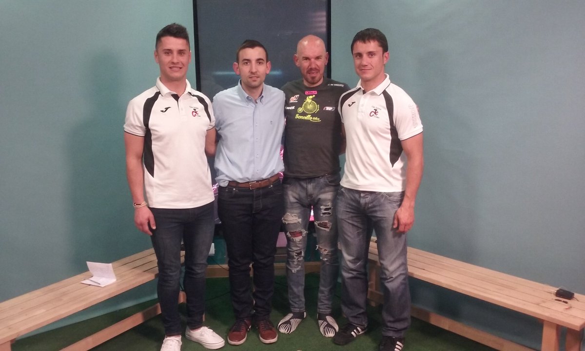 Aragon Deportes (@aragon_deporte) on Twitter photo Hoy #AragonDeportes @latele_tv entrevista a ciclistas <a href="/sergiopotyky/">Sergio Garcia Cuesta</a> y David GC del <a href="/ccturiaso/">Club ciclistaTuriaso</a> con @jorgedevicente2 <a href="/VelocipedoZgz/">Rubén Sorolla</a> #LaTeleTV Hoy #AragonDeportes @latele_tv entrevista a ciclistas <a href="/sergiopotyky/">Sergio Garcia Cuesta</a> y David GC del <a href="/ccturiaso/">Club ciclistaTuriaso</a> con @jorgedevicente2 <a href="/VelocipedoZgz/">Rubén Sorolla</a> #LaTeleTV