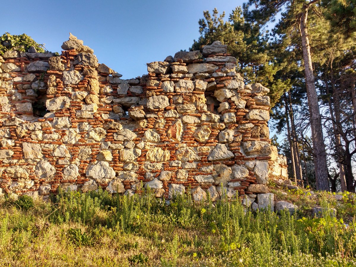Craft_Europe's tweet photo. Loved the colour and texture of these ruins bathing in the morning sunshine #ohrid #macedonia #heritage #beautifulruins https://t.co/XHGb6DtfKu
