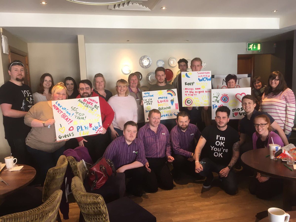 AimeexHill's tweet image. Our last Guest Wow Workshop yesterday! #smashedit #imokayoureokay #paintyourpicture  @LauraEvans81 @SDEBDD @Jdentonswalespi @placemadebyyou