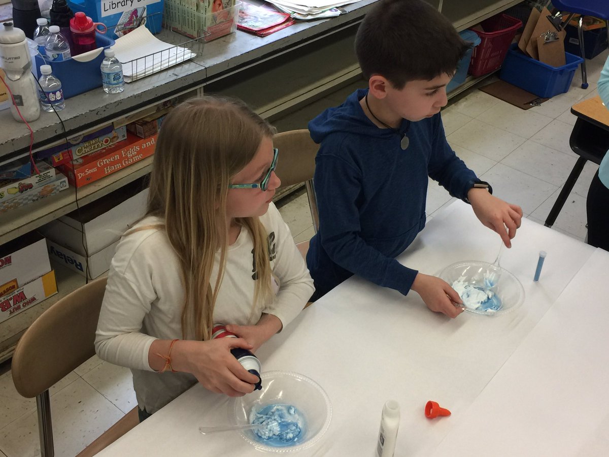 3rd grade Ending their day with creating their own spring slime! #RProcks #RPprincipal #MTPSpride #msamandaroberts