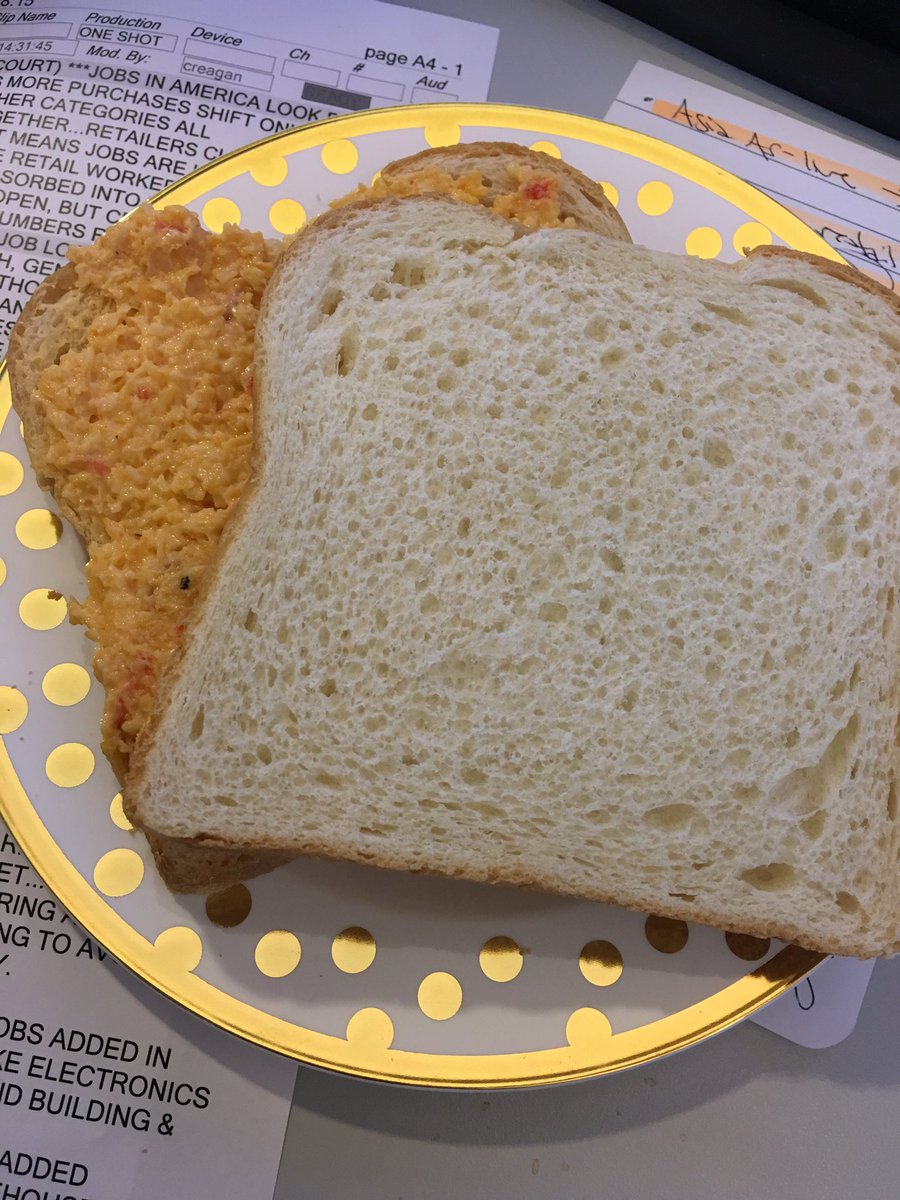 CourtReagan's tweet photo. Crazy day made better by @TheDomino homemade pimento cheese sandwiches!!! #masters2017 https://t.co/0liHt3uxqZ