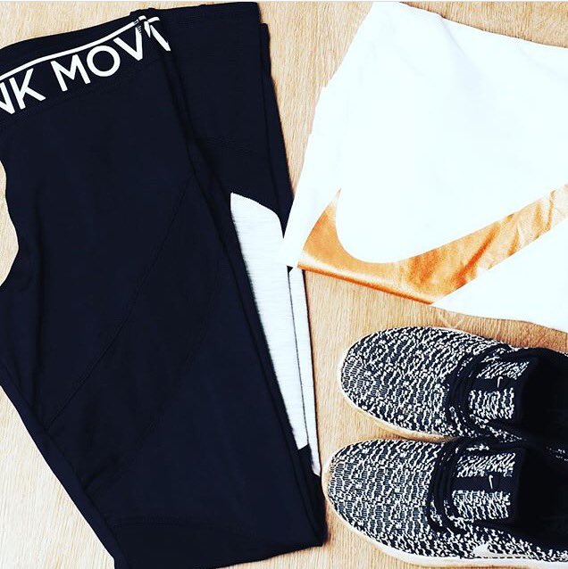 ThePatternClub's tweet image. Monochrome day at HQ! We're loving our new foil top from @Nike