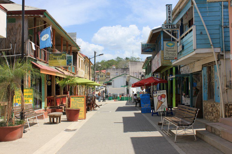 belizehub's tweet photo. TripAdvisor Recommends Belize As a Top Destination https://t.co/3hOwLgcT2W #Belize #TripAdvisor #BelizeDestinations #BelizeRealEstate https://t.co/GzxmUfbdO5
