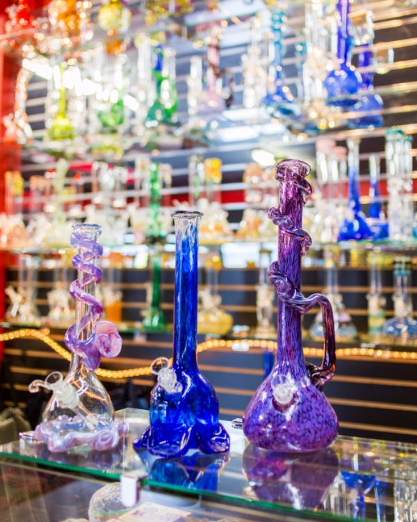 Hotbox Smoke Shop Twitter