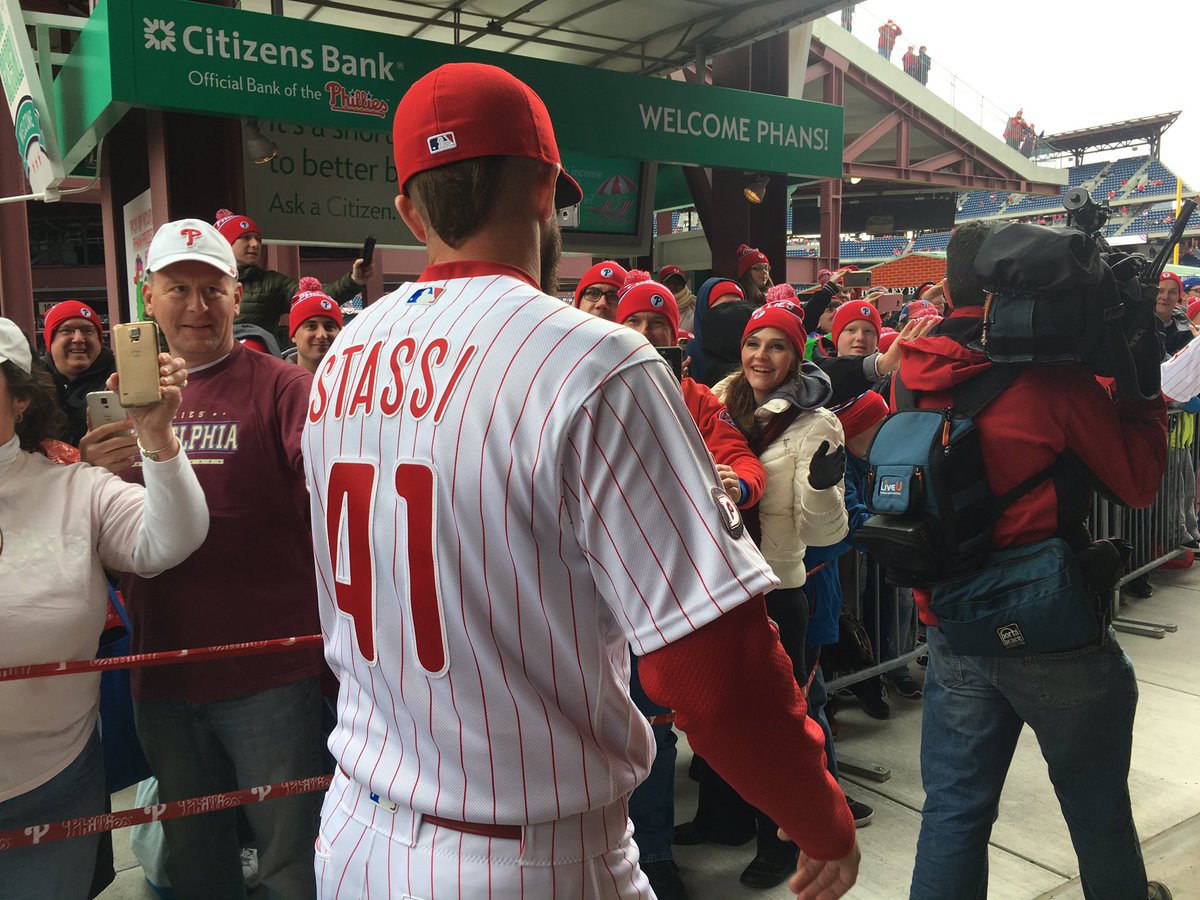 Phillies's tweet image. Welcome home, boys. #GoPhils