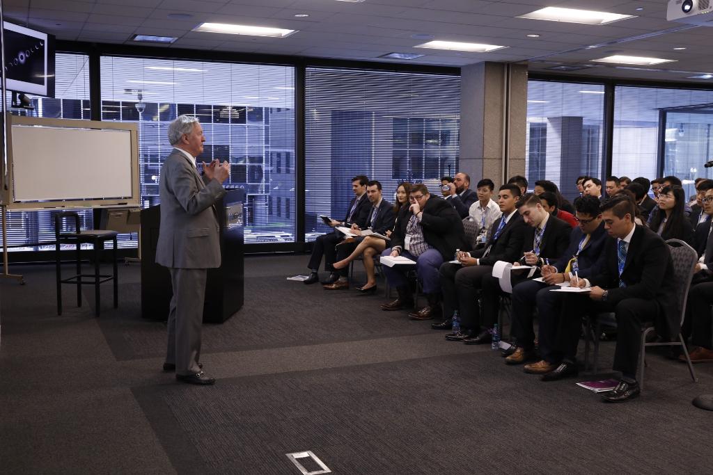 CMEGroup's tweet photo. Welcome to the 100+ students from 7 countries visiting Chicago today for our Day of Market Education. All top #TradingChallenge17 finishers. https://t.co/YTIGm7t6of