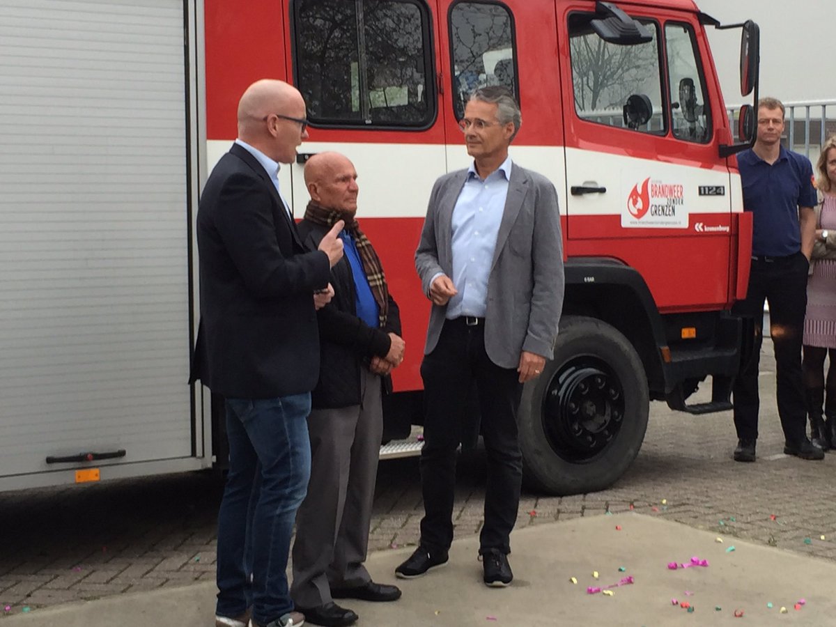 10 year anniversary party <a href="/FirefightersWB/">Brandweer z. Grenzen</a> with Team Dakar Firemen visiting and donation of a truck to Guatemala Volunteer Fire Brigade.