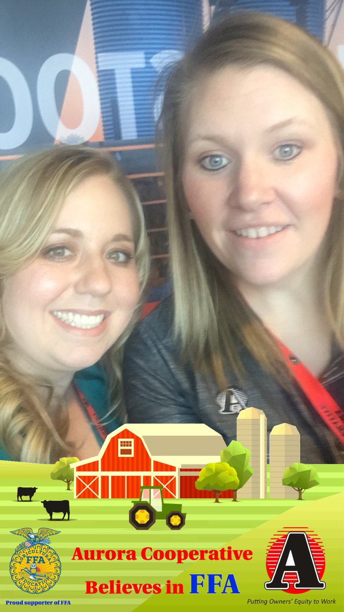AuroraAgNetwork's tweet photo. We had to try out our own Snapchat filter while students were in session! #TransformNEFFA https://t.co/Nx4RUuhwCe