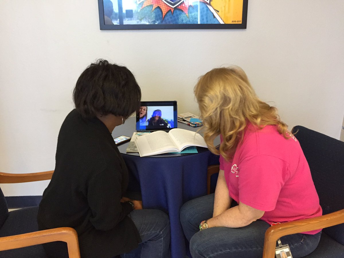 JenKerrReading's tweet photo. @nisdelemelar @DanikaJaster @laurie_olive Learning from each other with google hangouts #powerfultalk #OliverKeene #readingcadre https://t.co/80c2vuDChf