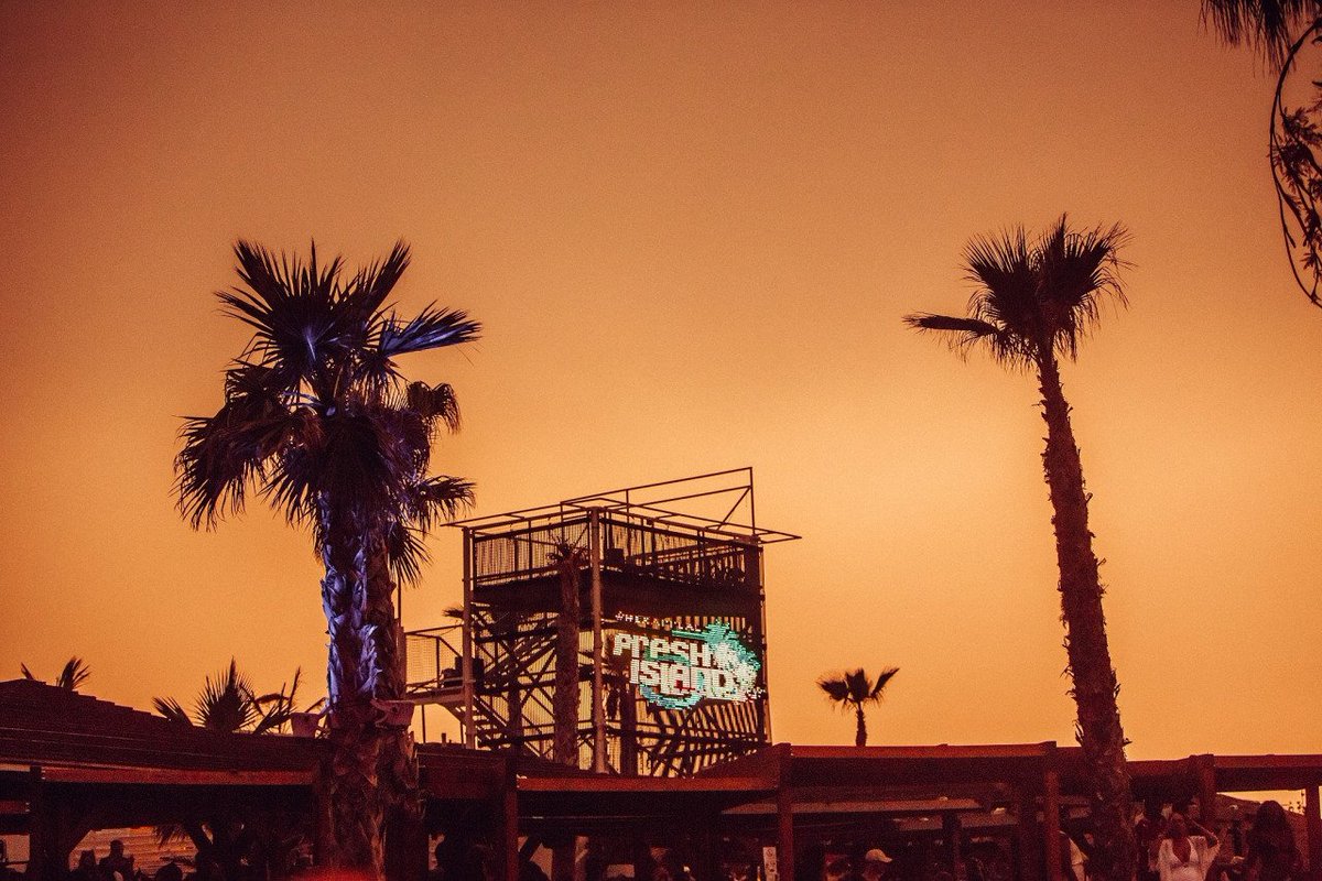 Watching the sun go down at Fresh Island Festival 😍