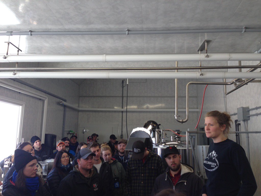 brian_richard17's tweet photo. Young Leaders learning about on-farm processing at Sheldon Creek Dairy and Haanview Master Breeder '16 #MooYork2017 https://t.co/11j6vD4gAk