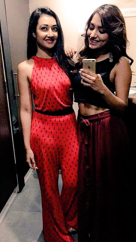 patraliC's tweet photo. And we are not princess.. #queenshaihum #partyqueens @heyshankar_ https://t.co/x7OJjzbPAf