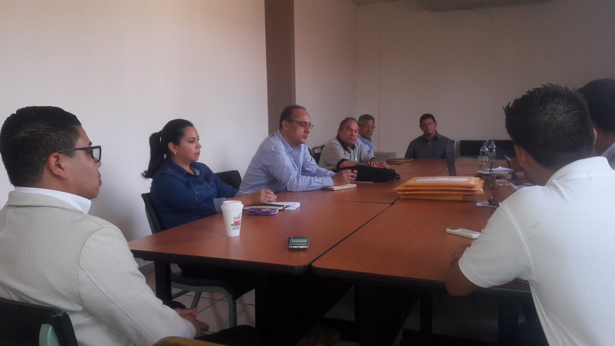 HESanFelipeHN's tweet photo. Apertura de licitación de remodelación del Servicio de Oftalmología por un calor aproximado de 2.5 millones https://t.co/eI9hRTL75B