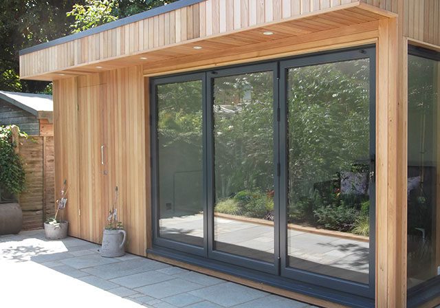 gardenroomHQ's tweet image. This garden gym building has a hidden shed too bit.ly/29rNsym