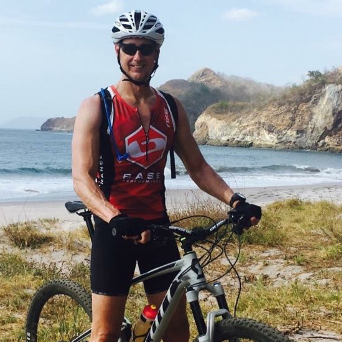 1042endoftour1's tweet photo. Training ride in Costa Rica in preparation for Xterra! #basesalt #baseperformanceraceteam https://t.co/Sh7VpoaH3G
