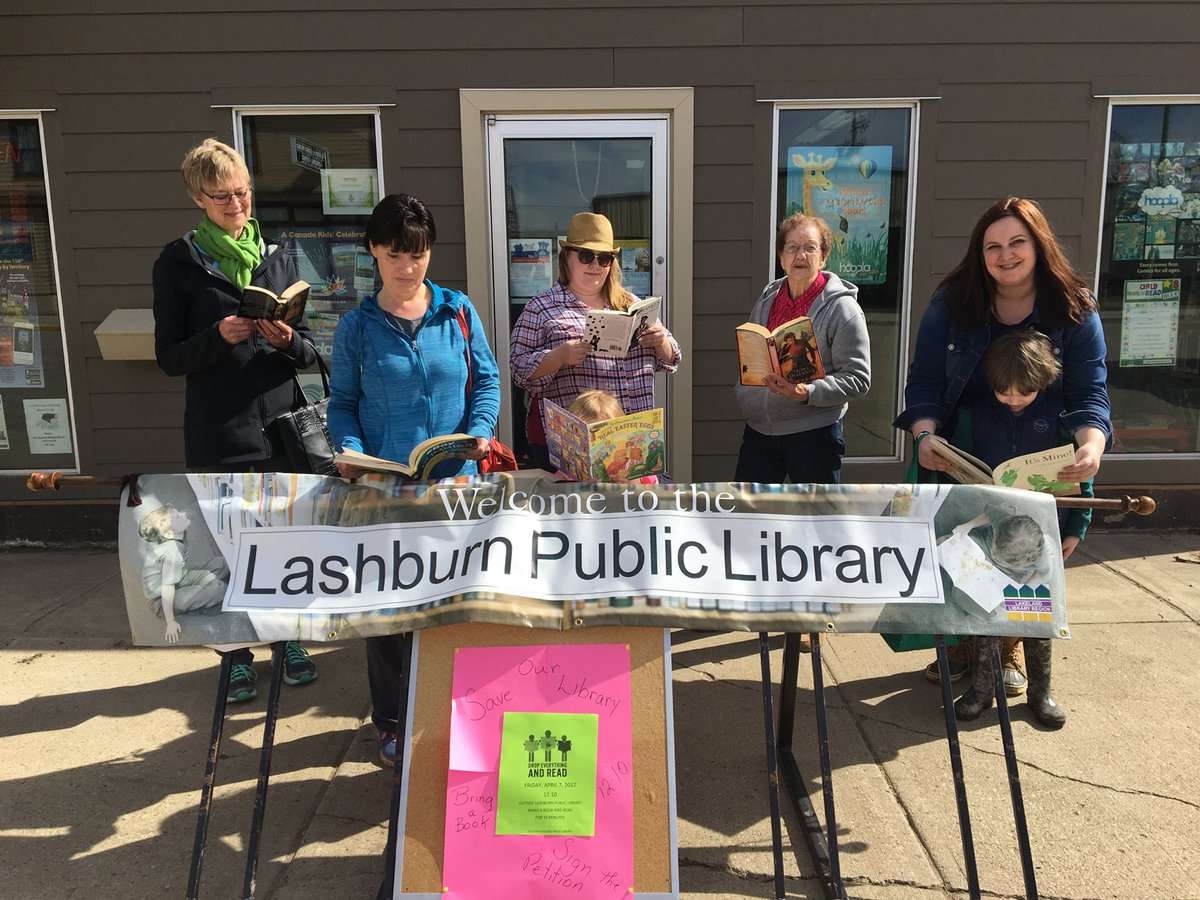 LakelandLR's tweet photo. Lashburn Library taking part in "Drop Everything and Read"! #DEARsask #saveSKlibraries #librariesmatter #SKlibraries #saskatchewanlibraries https://t.co/IPUDIRweyD