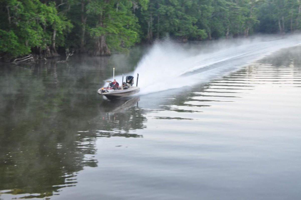 NancieNorton's tweet photo. @OneRiverApalach River Magic, calling to me.. Inviting me to come again, and experience the natural high of being near its peaceful flow:) https://t.co/tL8fF0eWFI