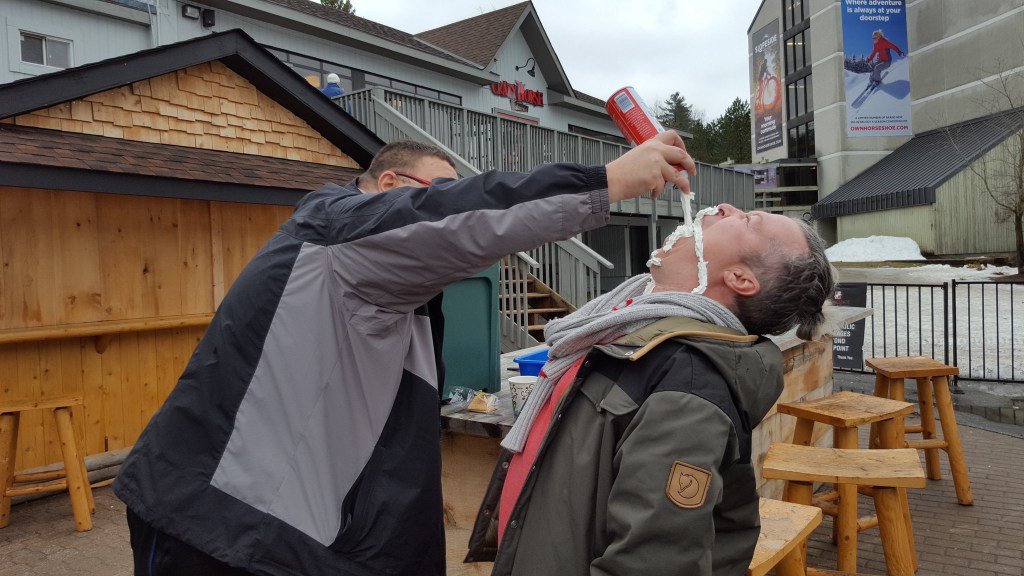 alexaclark's tweet photo. Things may have gotten a little crazy @ the Cider Shack Apres Patio... #OLC #LetsGOMaple #FBF #spon @HorseShoeResort https://t.co/ouJsp5GUya https://t.co/TjiNjLL41U