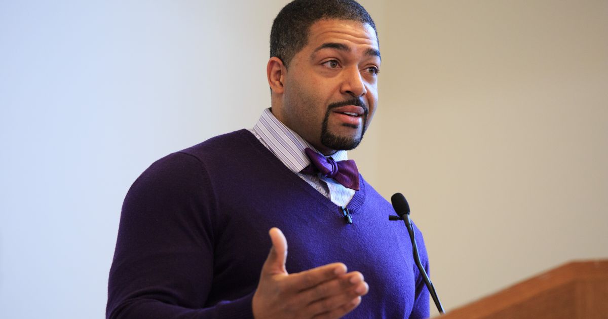Happy Birthday to Smackdown commentator (and Mr. Jennifer Hudson) David Otunga who turns 37 today! 