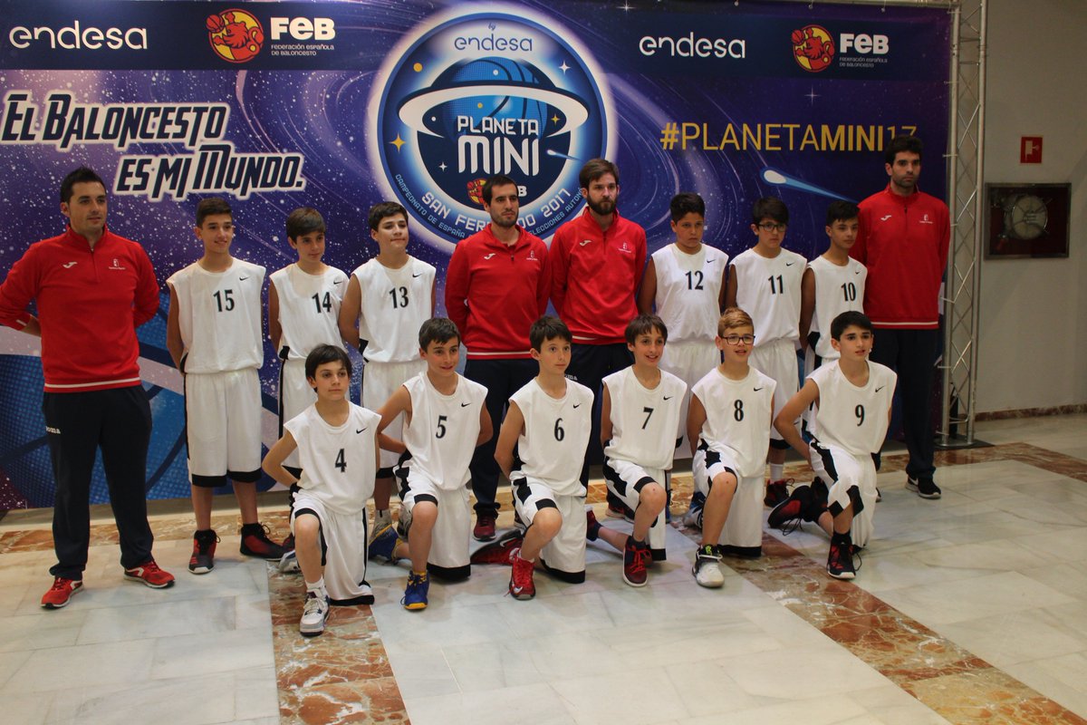 Nuestros equipos masculino y femenino de Minibasket listos para el Cto. de España que comienza mañana!! <a href="/gobjccm/">Gobierno de Castilla-La Mancha</a> @jramoresdg #PlanetaMini17