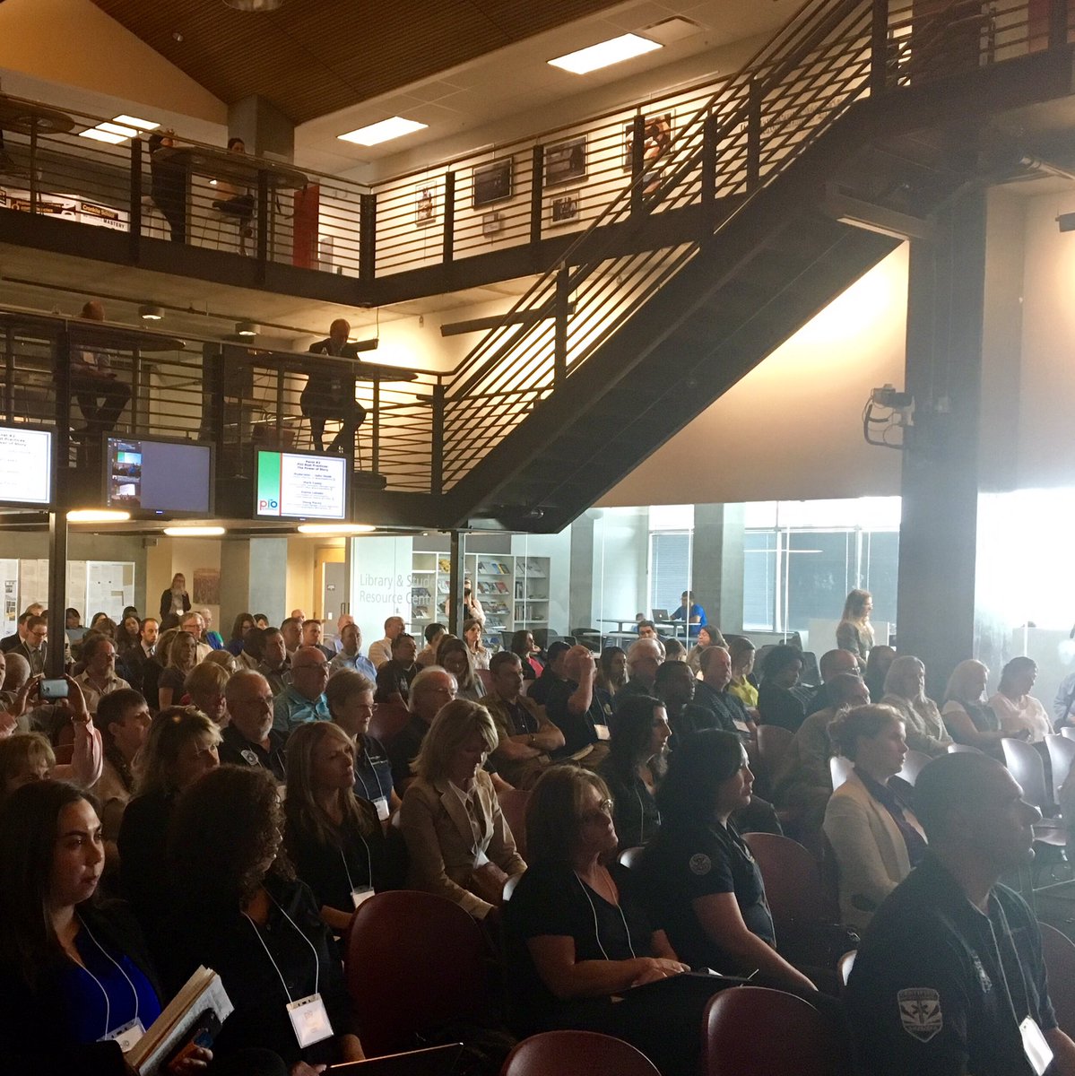 apsFYI's tweet photo. Public information officers from across AZ connect &amp; dig into storytelling best practices during @apsFYI #AZPIO Symposium at @Cronkite_ASU. https://t.co/edyBpt5mfd