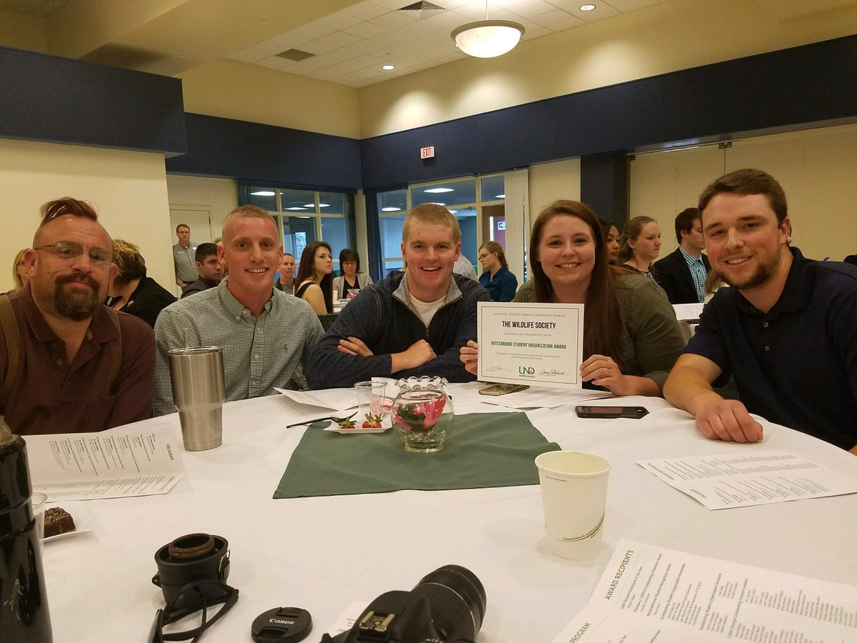 FelegeLab's tweet photo. Congrats #myUND Wildlife Society for winning UND Outstanding Student Organization of the Year! #UNDProud #UNDArtSci #UNDBiology #TWS https://t.co/gUUX6aQX8e