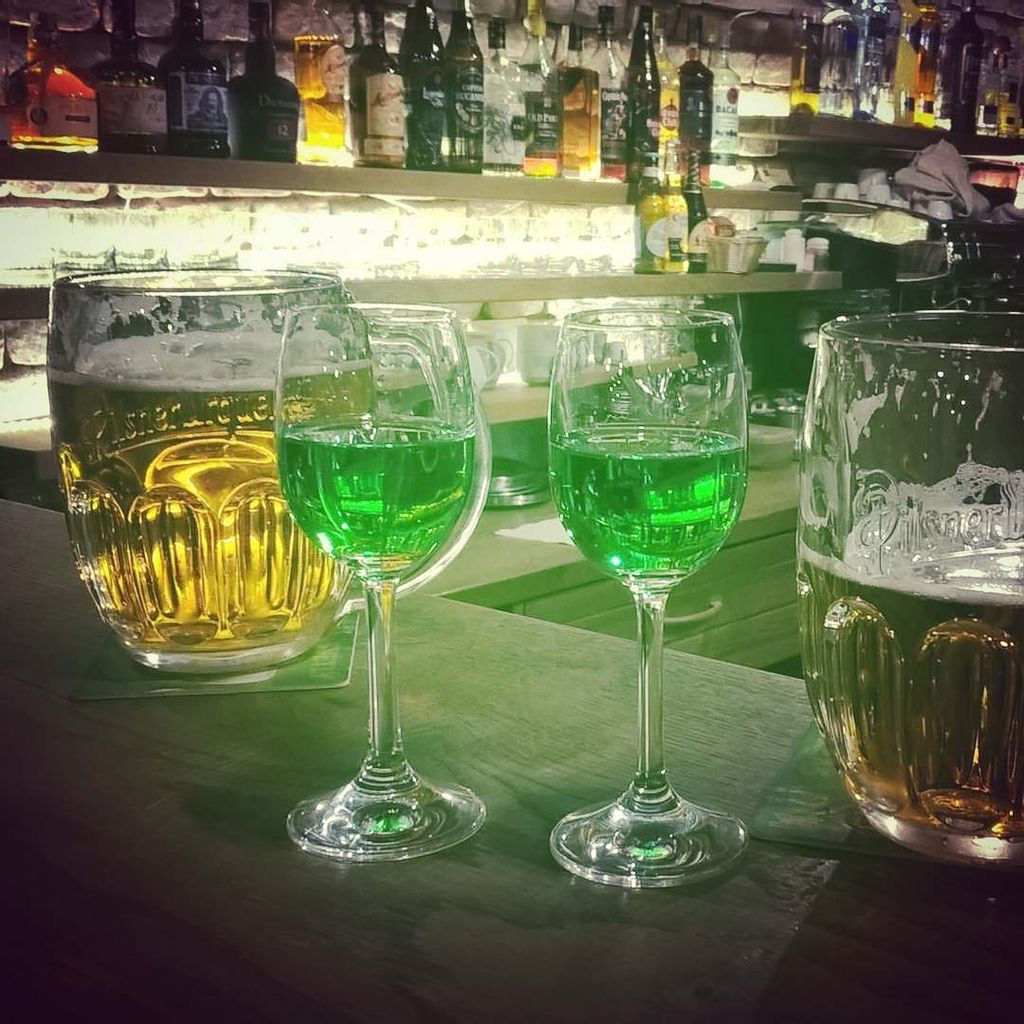 junadamn's tweet photo. Zelený pozdrav z Chotovin #green #greetings #from #chotoviny #hotelgold #zelena #smrst #a #pilsnerurquell #mobilep… https://t.co/bHimP19rxE https://t.co/w2ISDozlzO