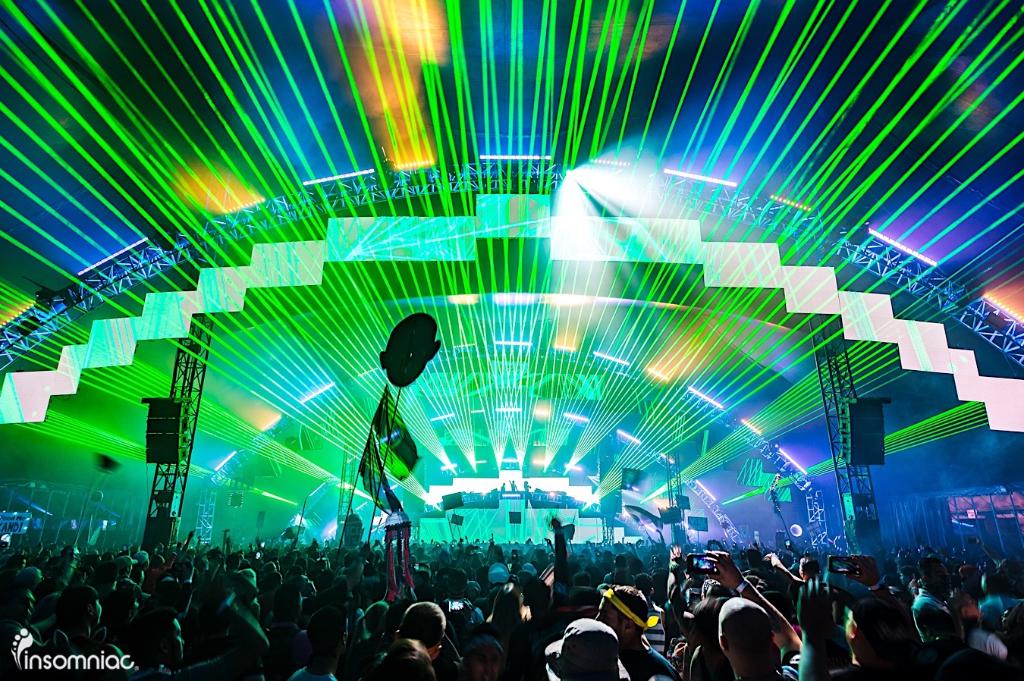 BeyondWland's tweet image. 💥 S/O to Team @Bassrush for holdin&apos; it ⤵️ at the #OuterRealm! 🔊🌊 #Beyond2017 #Bassrush