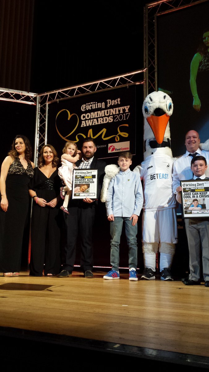 lizperkinsmedia's tweet image. #childofcourage winners #epcommunity awards