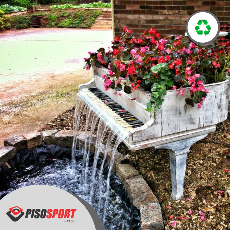 Pisosport's tweet photo. Parte del #reciclaje es también #reusar y eso es exactamente lo que lograron con el piano en esta foto. #creatividadalmaximo https://t.co/VXiI1vmL8G