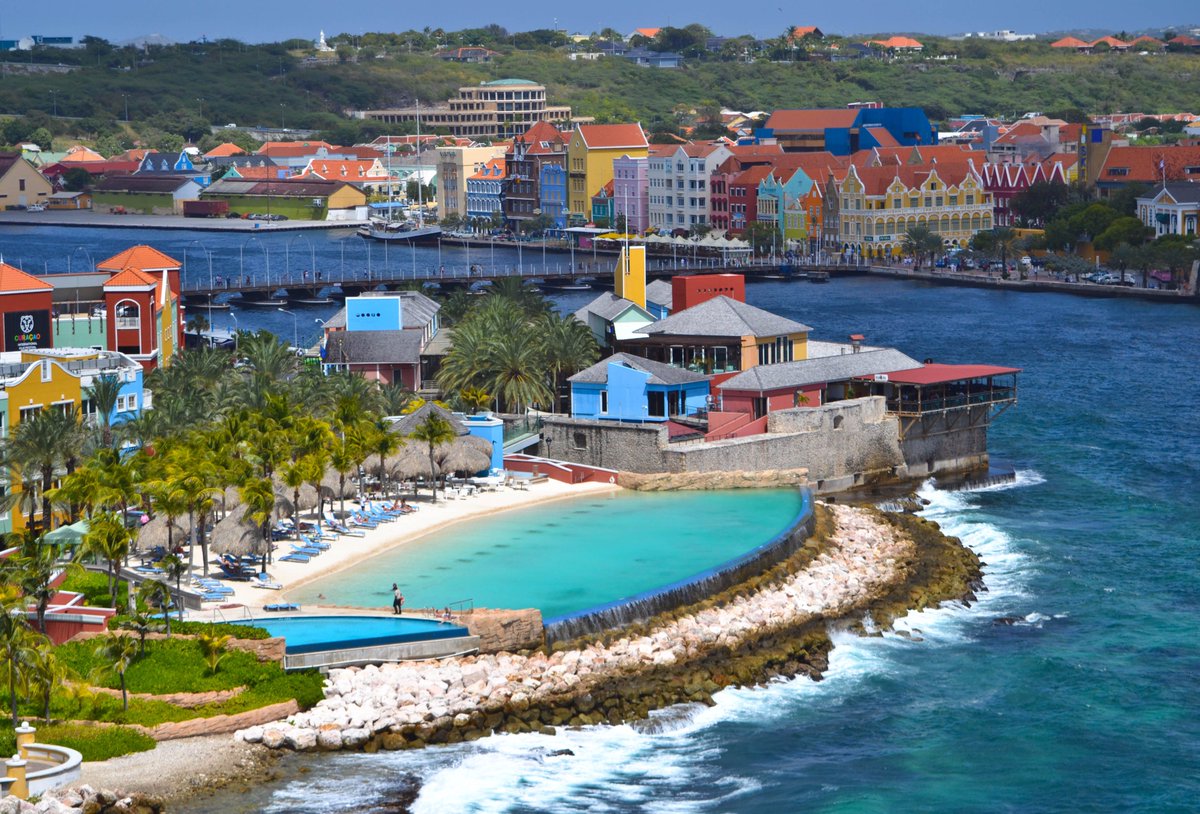 MultitravelSu's tweet photo. Want to go on vacation? Curacao would be a good one! Ask for prices and best periods to travel! #curacao #multitravel #vacation #suriname https://t.co/xCFpvq2fU3