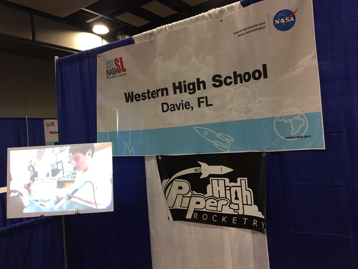 PiperRocketry's tweet photo. Glad to be hanging out with @WHSRocketry at the NASA Student Launch rocket fair! https://t.co/JDCKBrmJGS