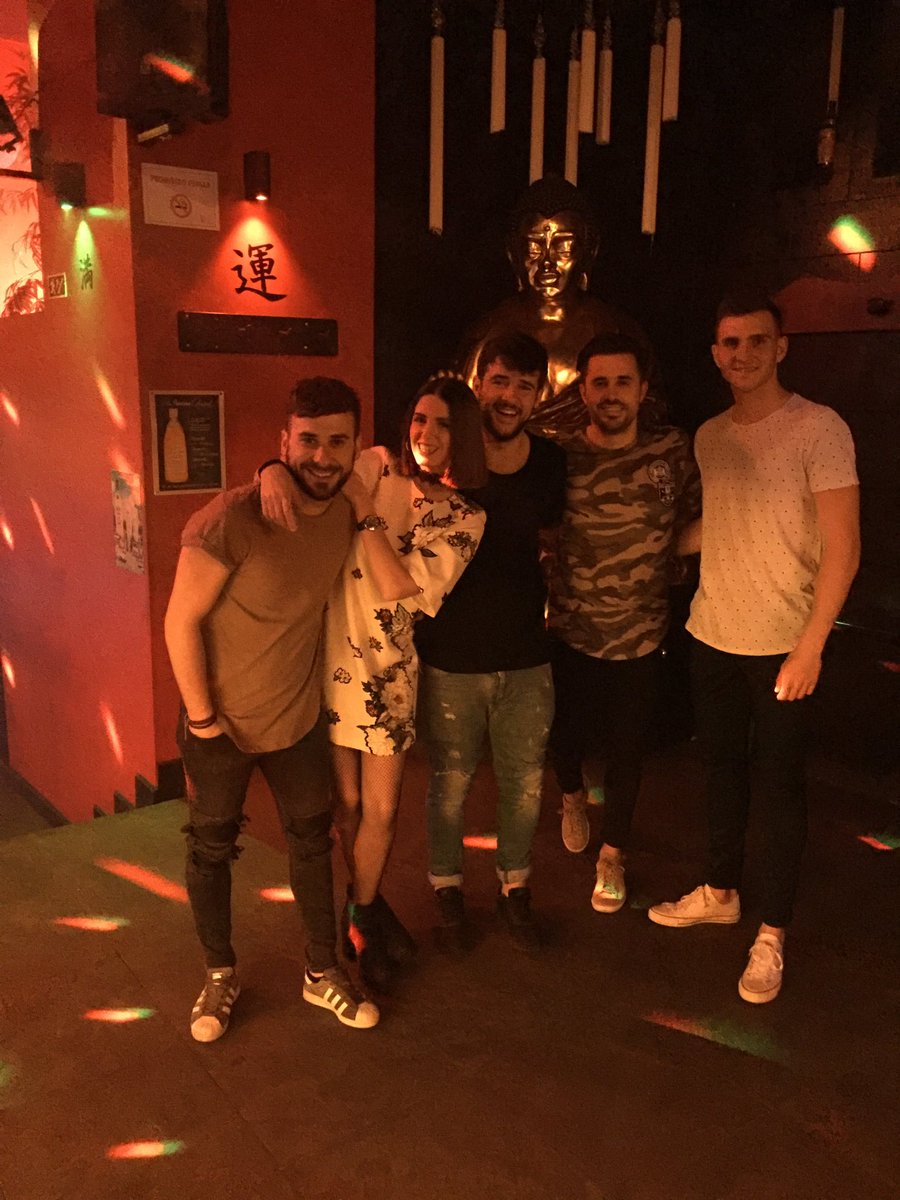 Vamos a por otra noche muy 🔝!!#viernesavernos #enfermeria💉💊 #otromasparanohaceruno #buddha2017 #otrollenazomas