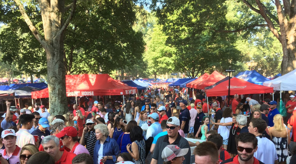 TailgateGroup's tweet image. Looking forward to watching the #GroveBowl