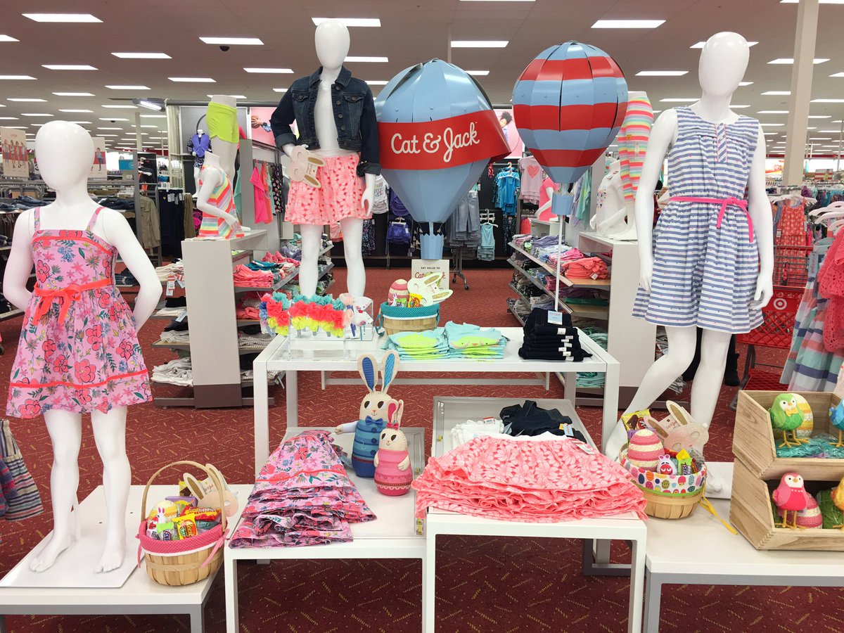 STYLEDBYVICTOR's tweet photo. Had a great time creating this with @k_richadson today! #greatteam #TargetStyle #vmtl #catandjack @OswaldDebbie https://t.co/0bHyZXAwbb