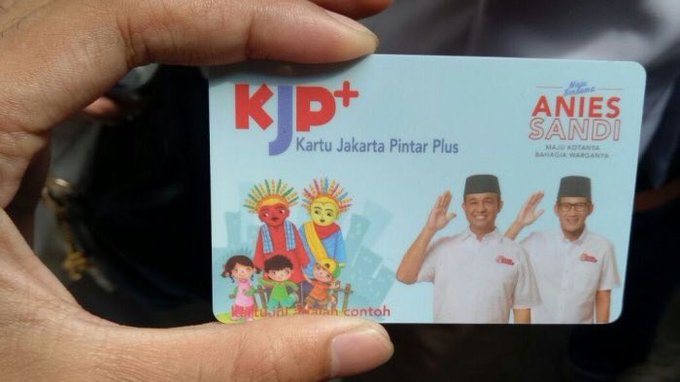 Lihat gambar di Twitter