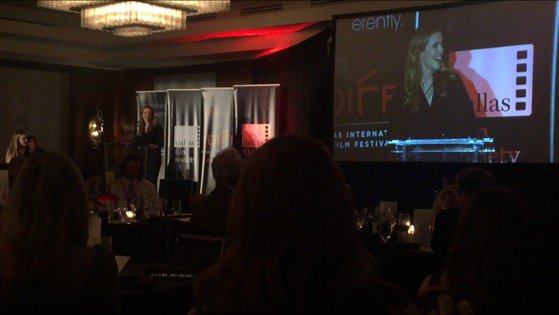 MikeBotsford's tweet photo. Zoey Deutch wins rising star award @DALLASIFF honors award @wfaachannel8 https://t.co/QCG32krqhE