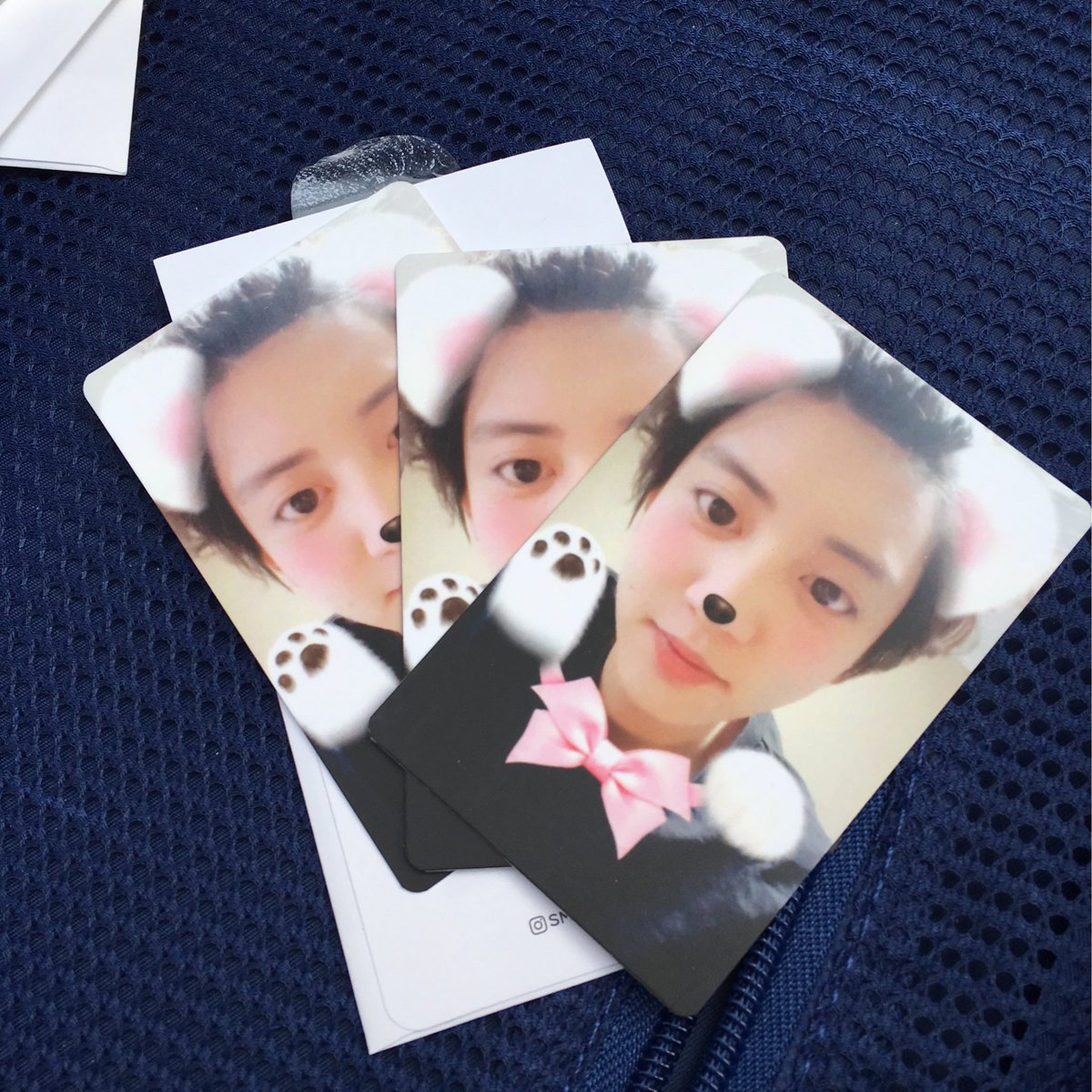 ChanHomeTH's tweet photo. โฟโต้การ์ดพิเศษของชานยอล ในกิจกรรมฉลองการคบรอบเดบิวท์ปีที่5ของเอ็กโซ ที่มอบให้กับลูกค้าที่ซื้อสินค้าออฟฟิเชียลกรวม 3หมื่นวอน
Cr.my_do_vely https://t.co/7JDExifUbb