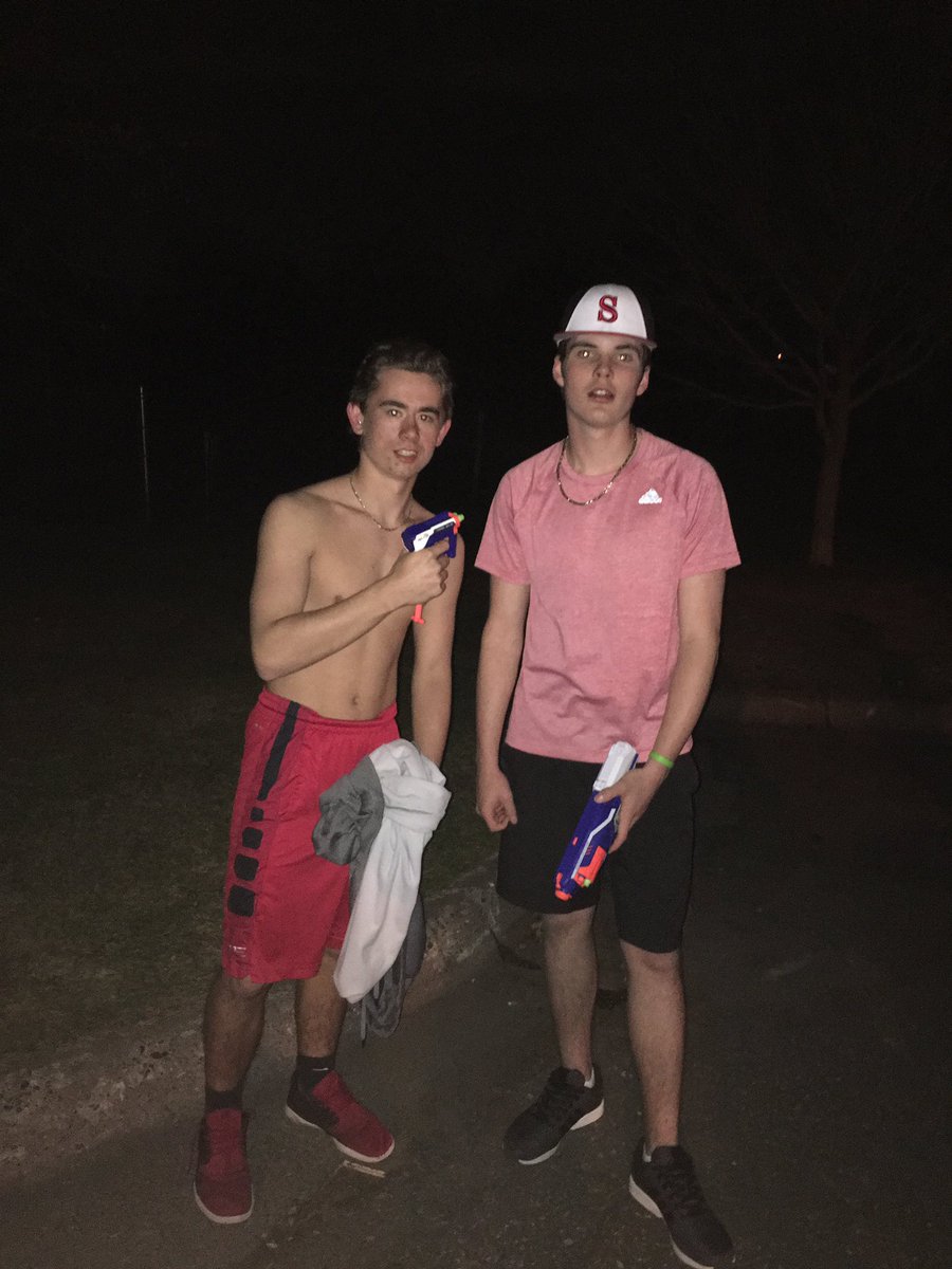 3 kills on the day for the donkeys 🔫 mark roettger from <a href="/Win_or_Choke/">Win Or Choke</a> really choked tonight at brekke <a href="/2017StillyNerf/">Stillwater Nerf 2017</a> #donkeyslapped
