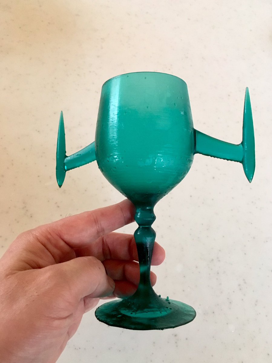 公開30周年記念特別企画『宇宙戦艦ヤマト』の「デスラー総統ワイン