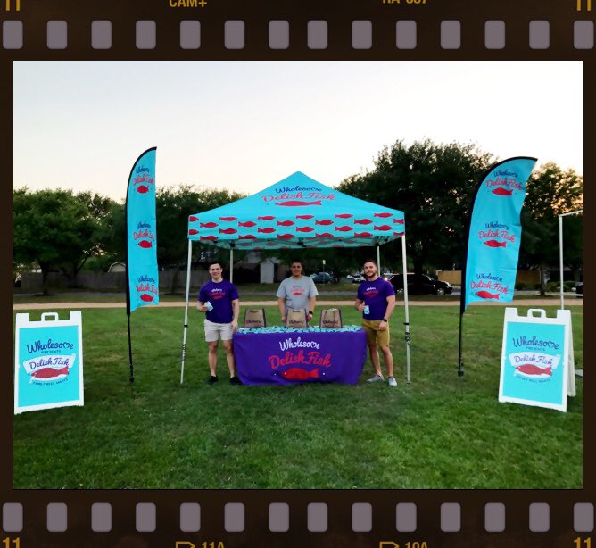 streetfactory's tweet photo. Movie night for #DelishFish in Austin, TX.
#FamilyReelNights #DelishFishCandy #RealDelicious https://t.co/rdPg5Y8JL9